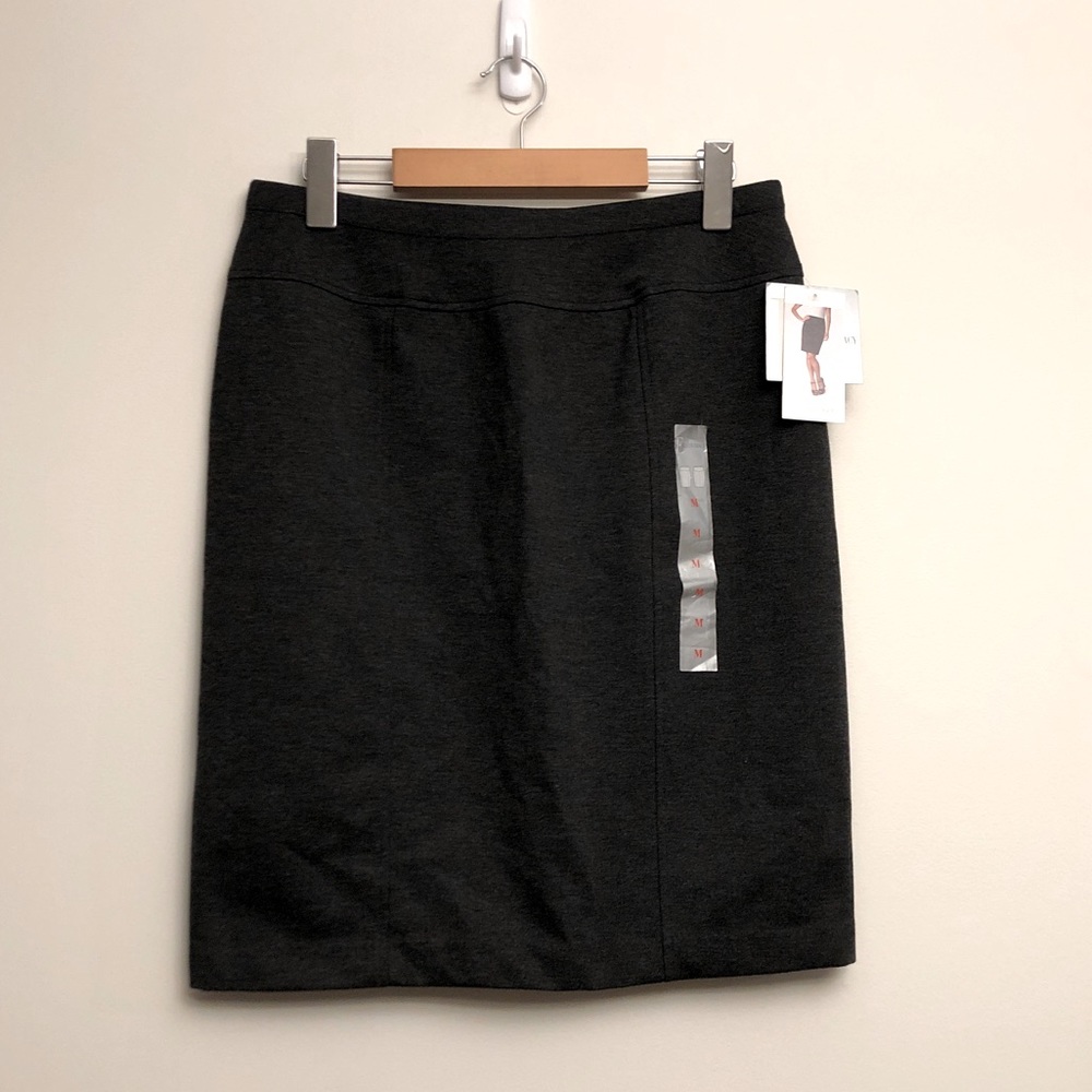 NWT Ellen Tracy Stretch Pencil Skirt, Size M